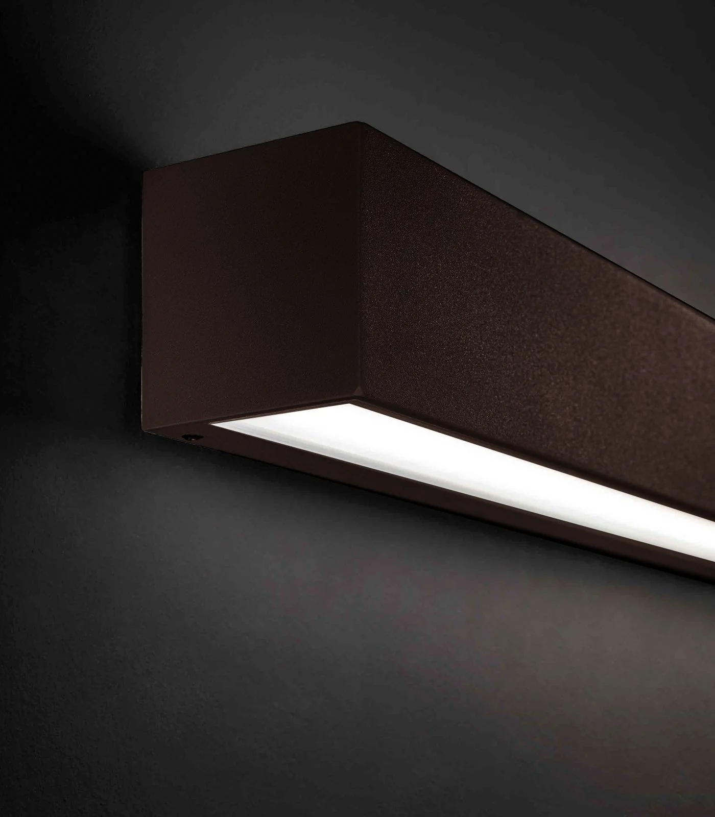Slat Wall Light - Image 5