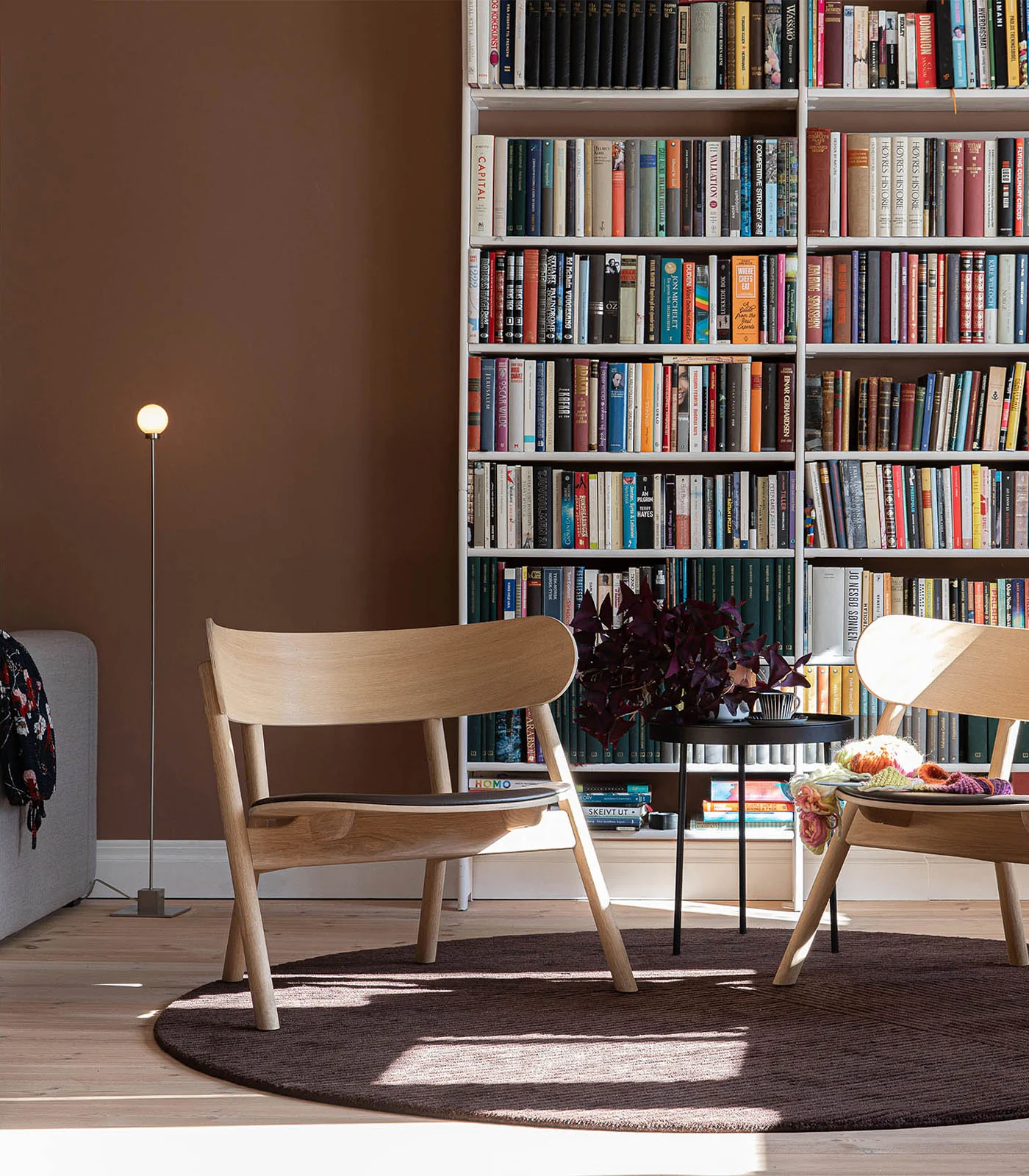 Snowball Floor Lamp