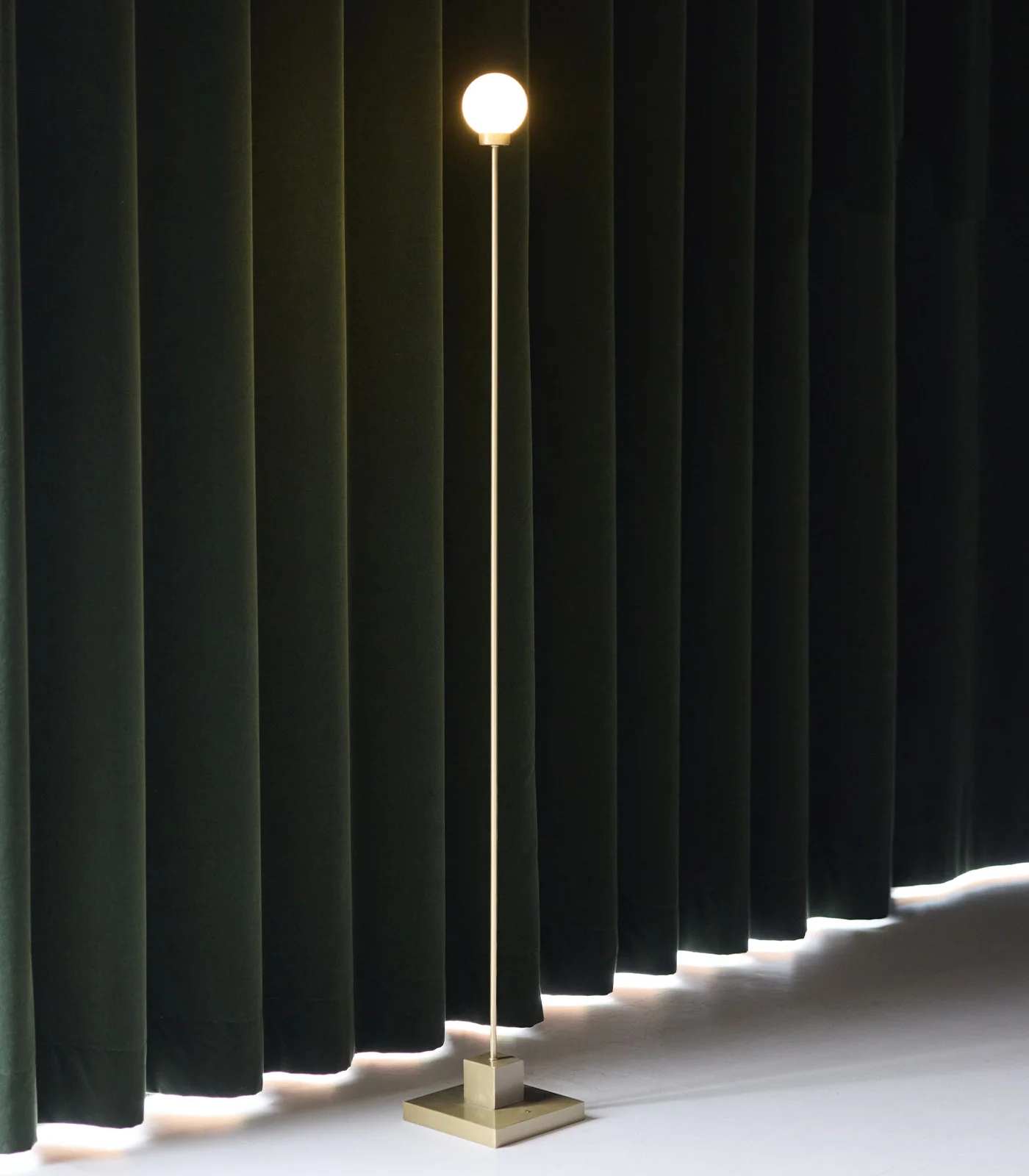 Snowball Portable Floor Lamp - Image 2