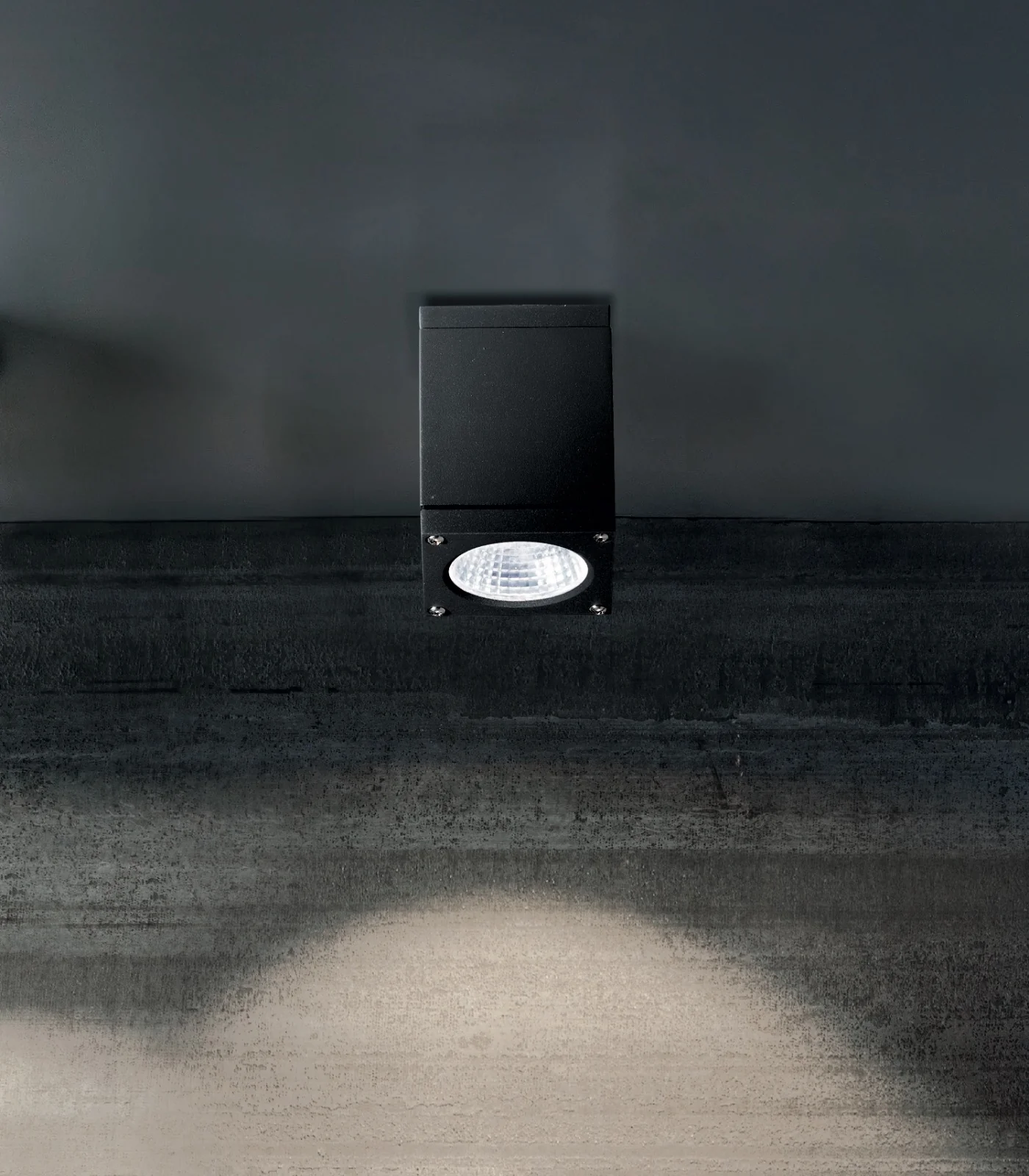 Sole Outdoor Ceiling Light - Image 3