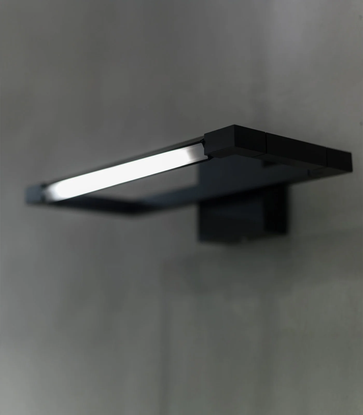 Spigolo Wall Light - Image 4