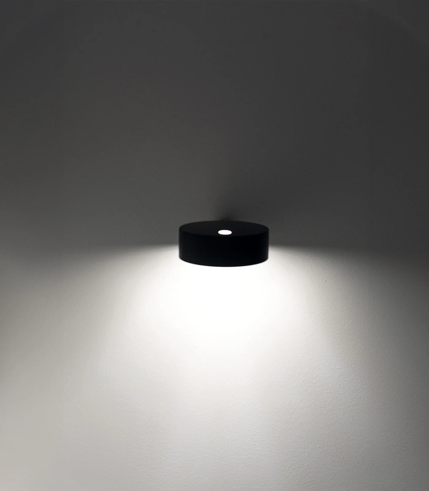 Super O Wall Light - Image 7