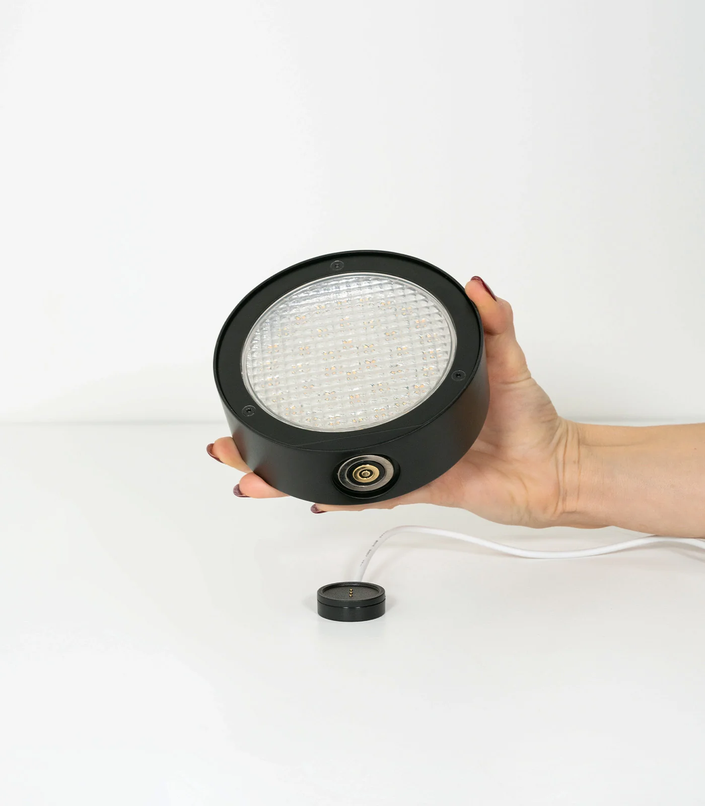 Super O Wall Light - Image 9
