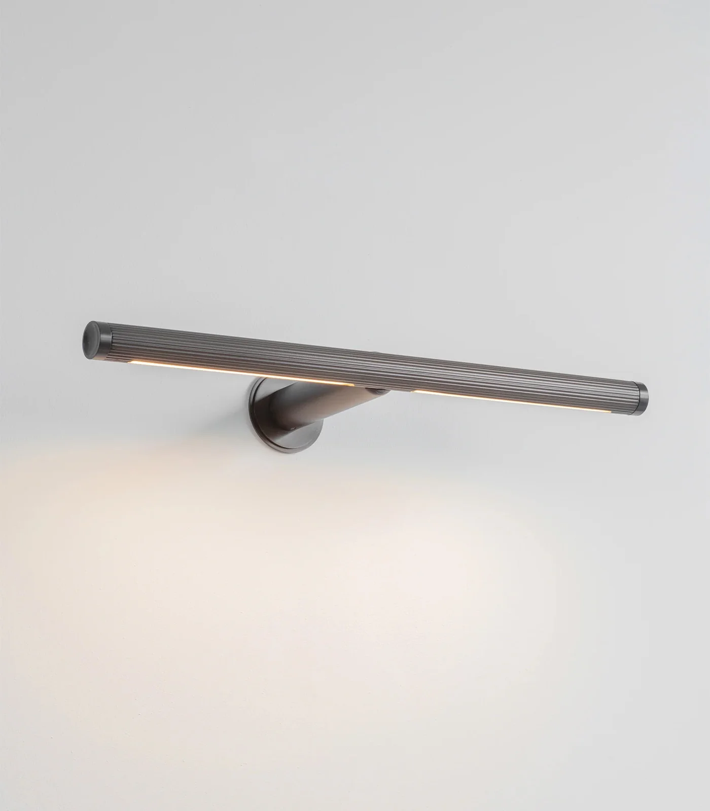 Talbot Picture Wall Light - Image 11