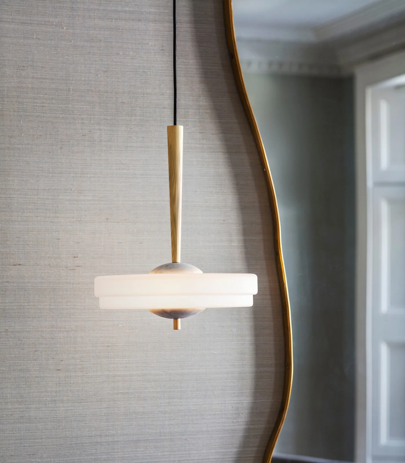 Trave Pendant Light