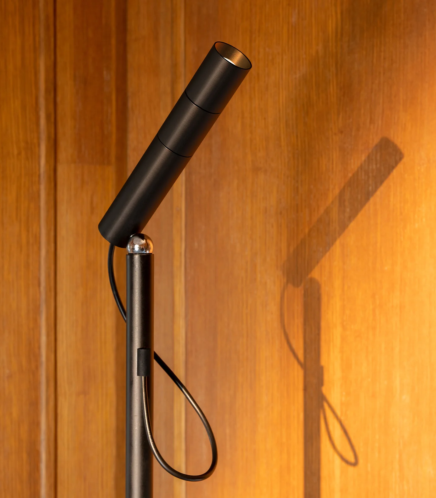 Type Floor Lamp - Image 7