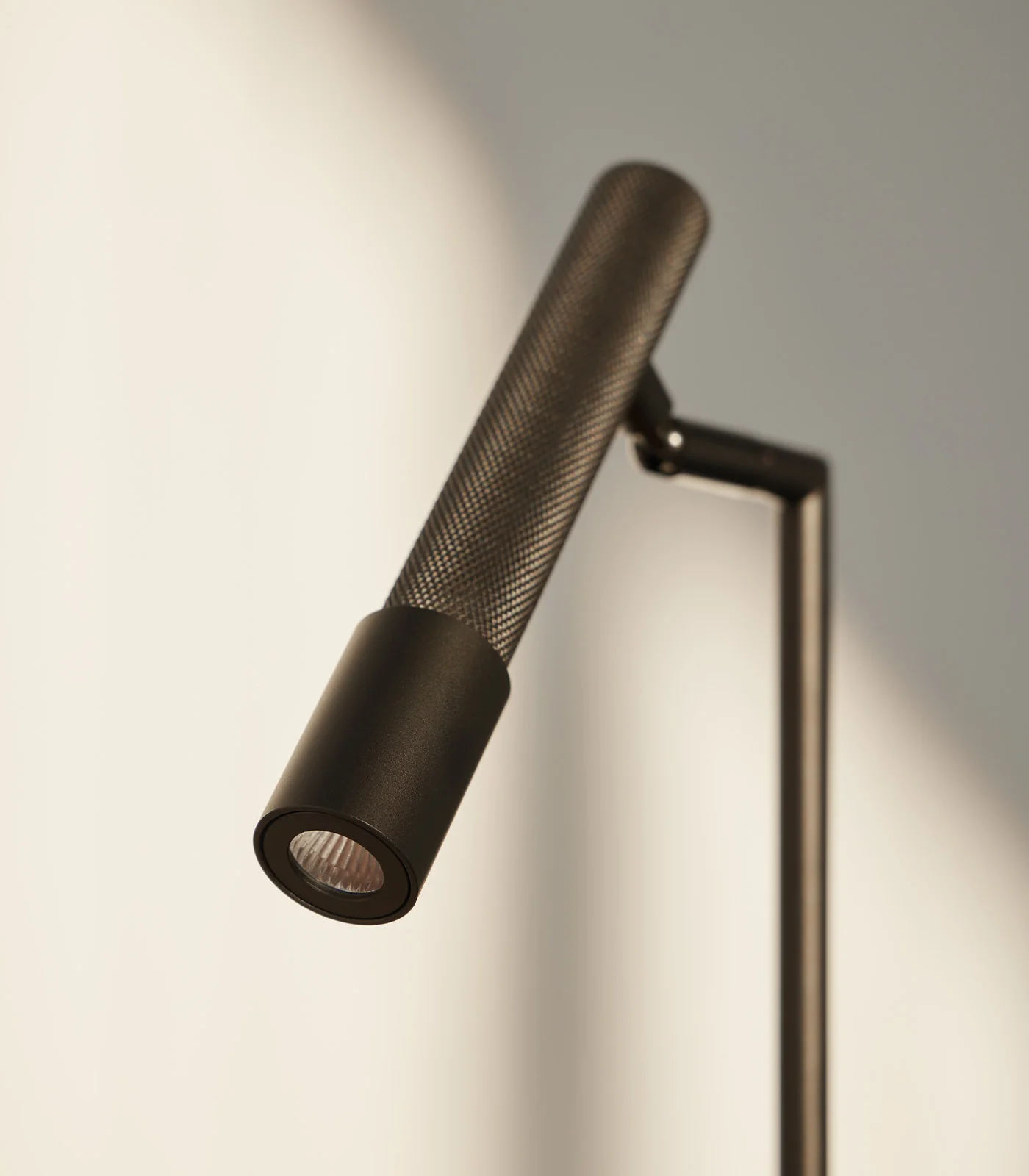 Ycro Table Lamp - Image 4